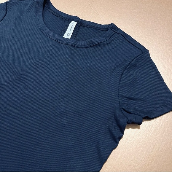 all in motion Tops - All in Motion Black Crop Top Exercise Shirt XS